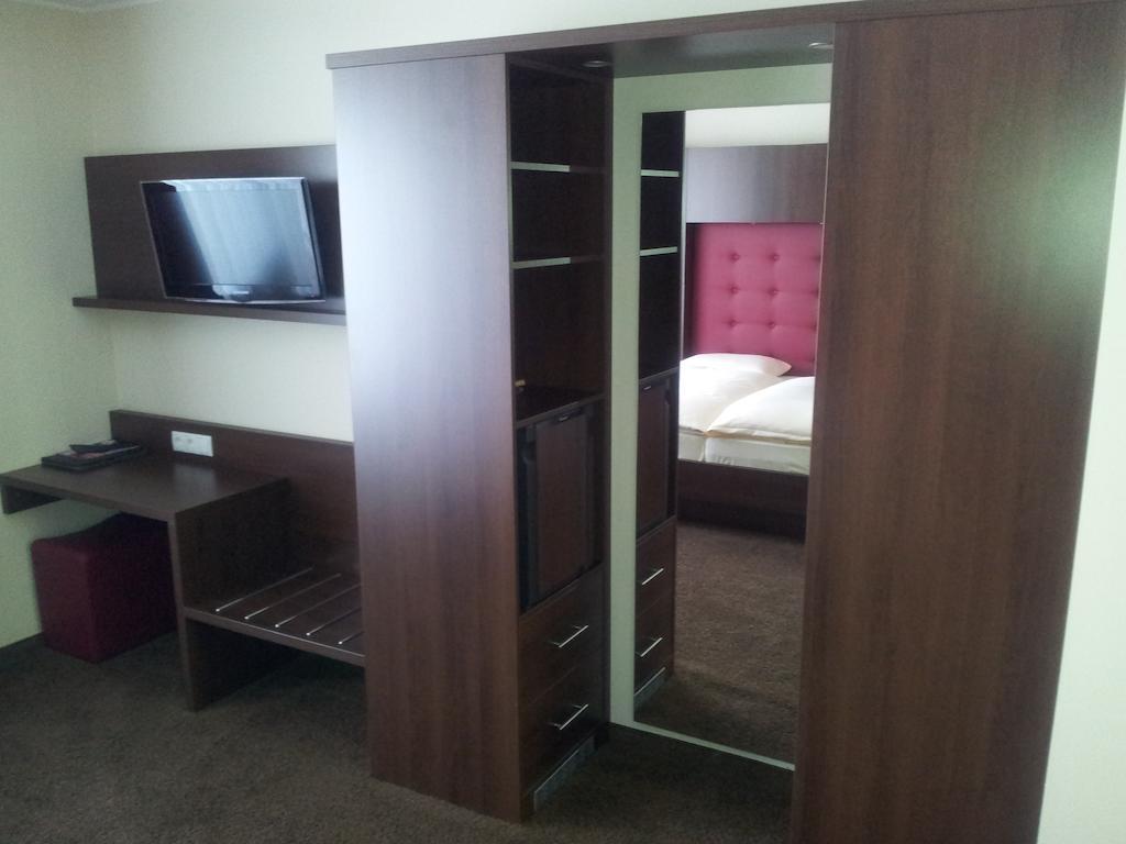 Hotel Villa Am Rhein アンダーナッハ 部屋 写真